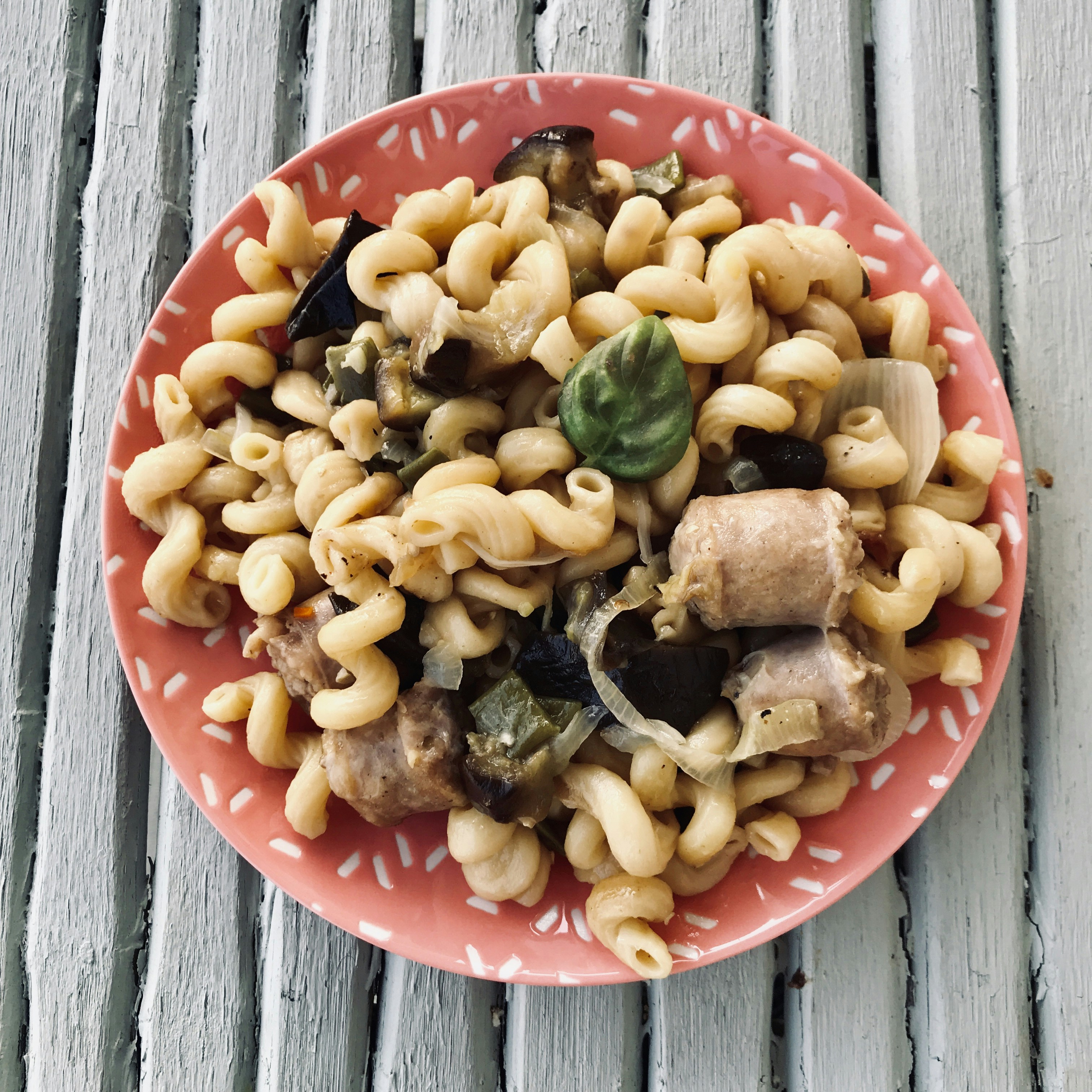 Why is Makaronia Me Kima Important in Greek Culture?