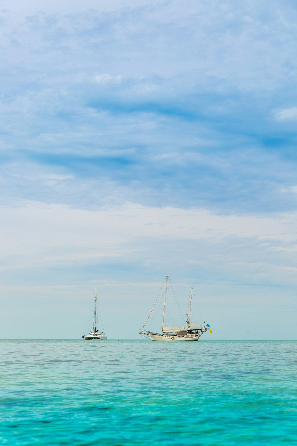 Dos botes en el cuerpo de agua