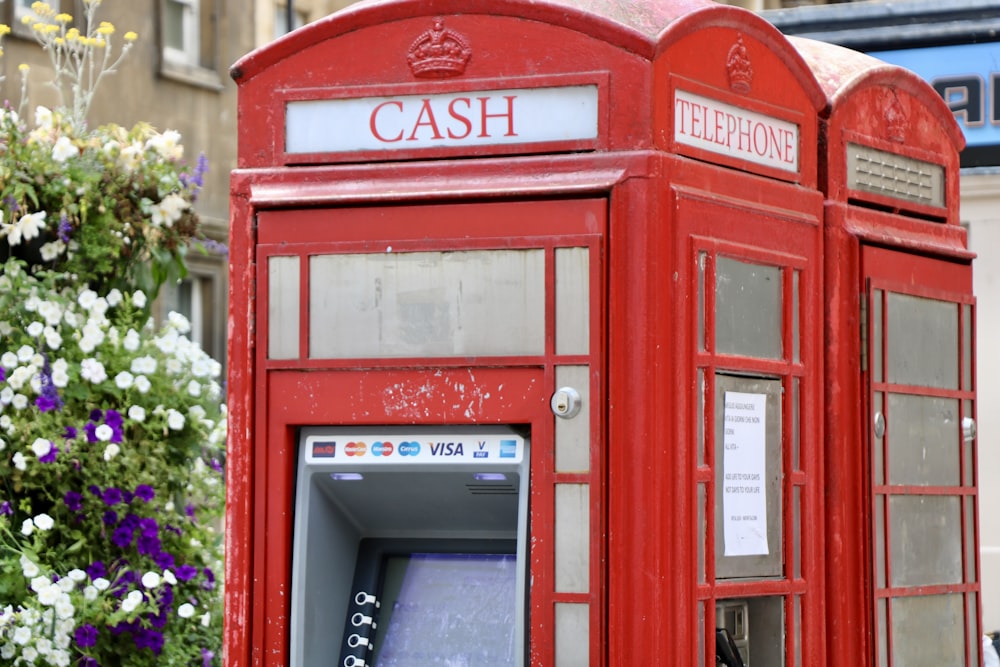 red telephone booth