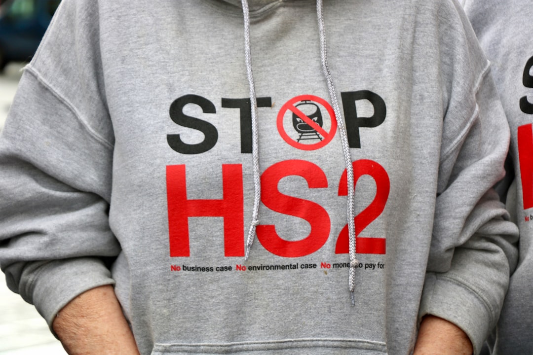 Sweat shirt  d finition de  sweat shirt   Dictionnaire   Sweat shirt  d finition de  sweat shirt   Dictionnaire