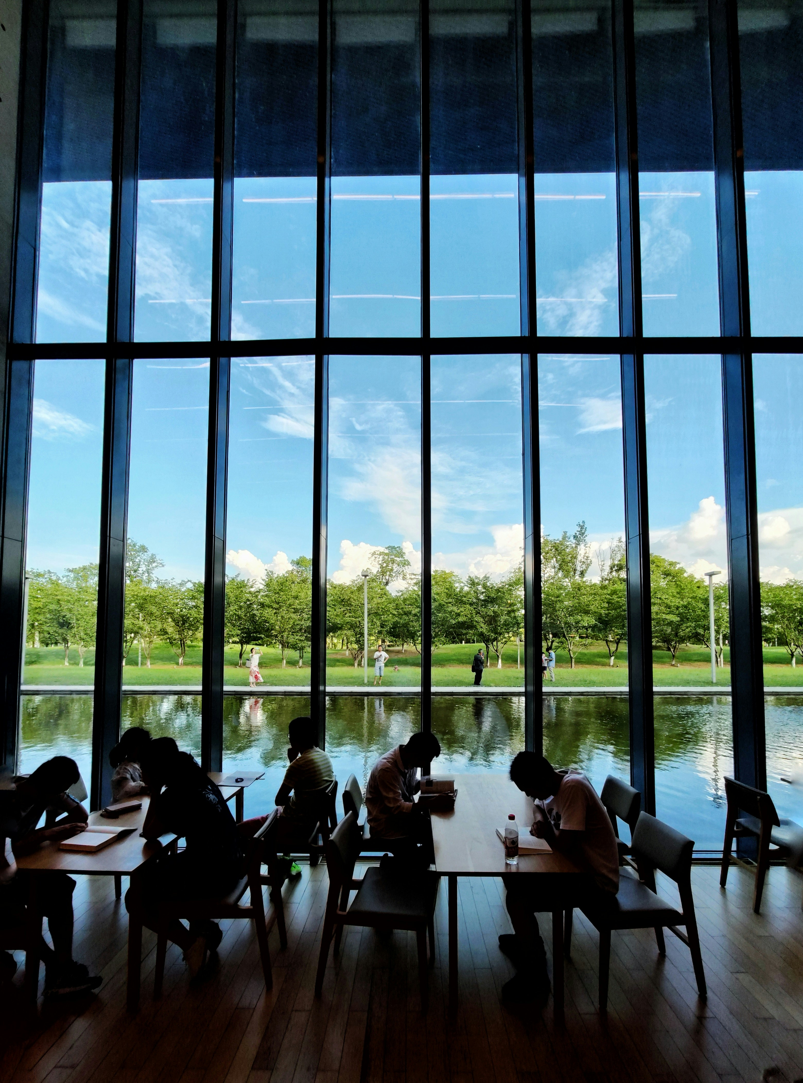 A library in Luangzhu Village Cultural Art Center.