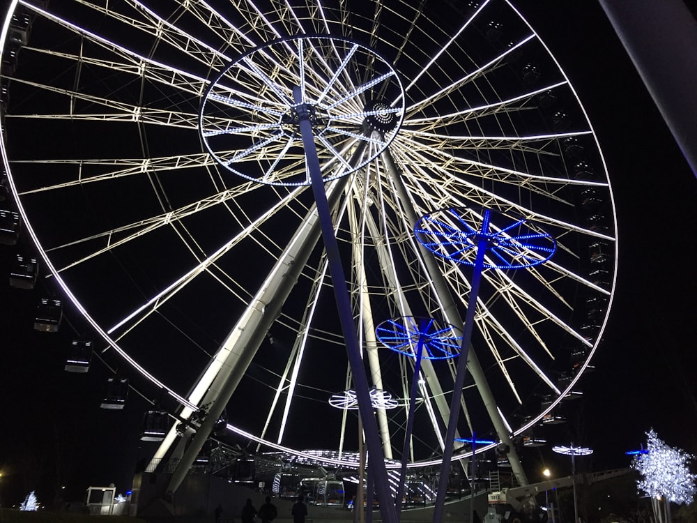 white ferriswheel