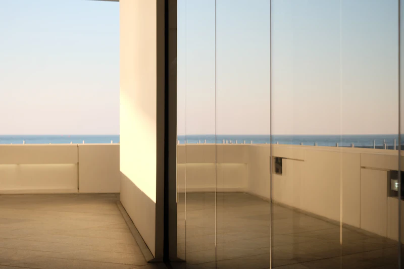 Aluminium sliding door