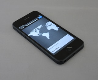 black iPhone 5