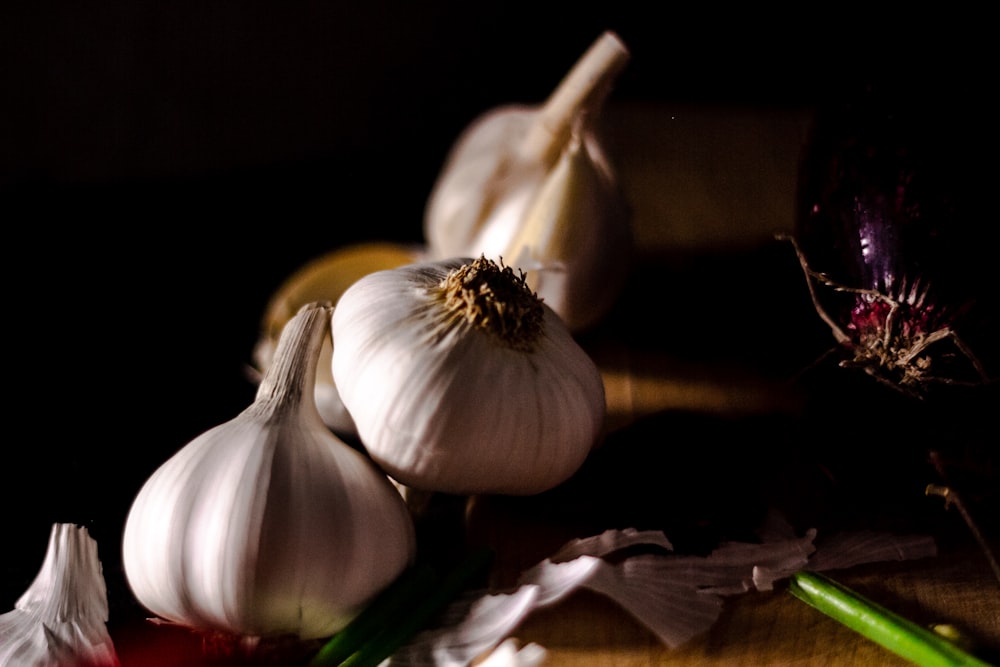 white garlic bulb