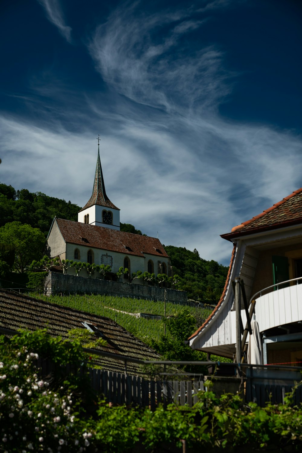 white concrete house during daytime'