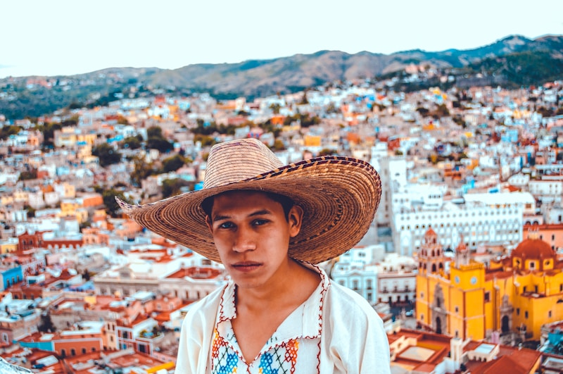 Hombre colombiano con sombrero