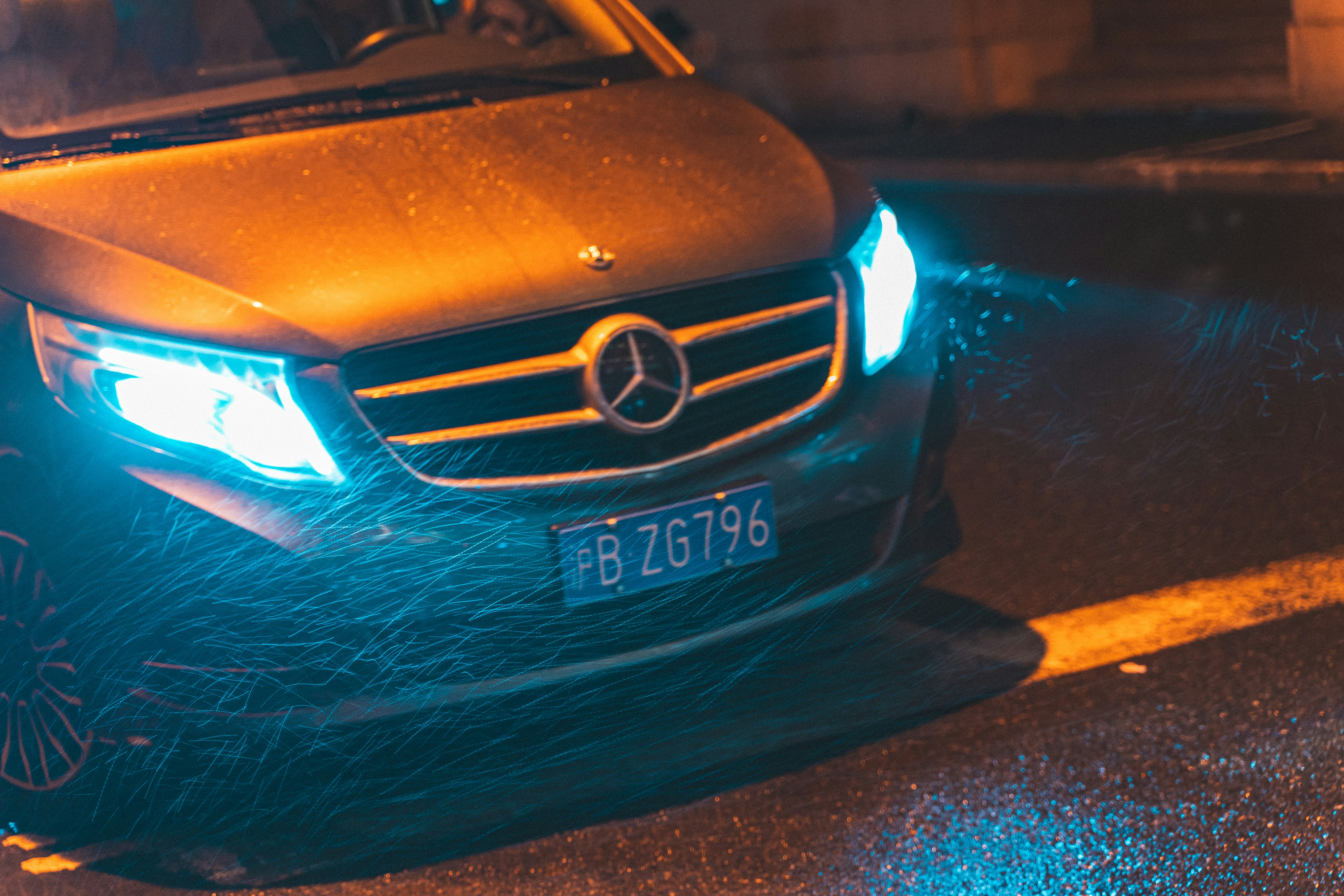 Mercedes-Benz V-Class