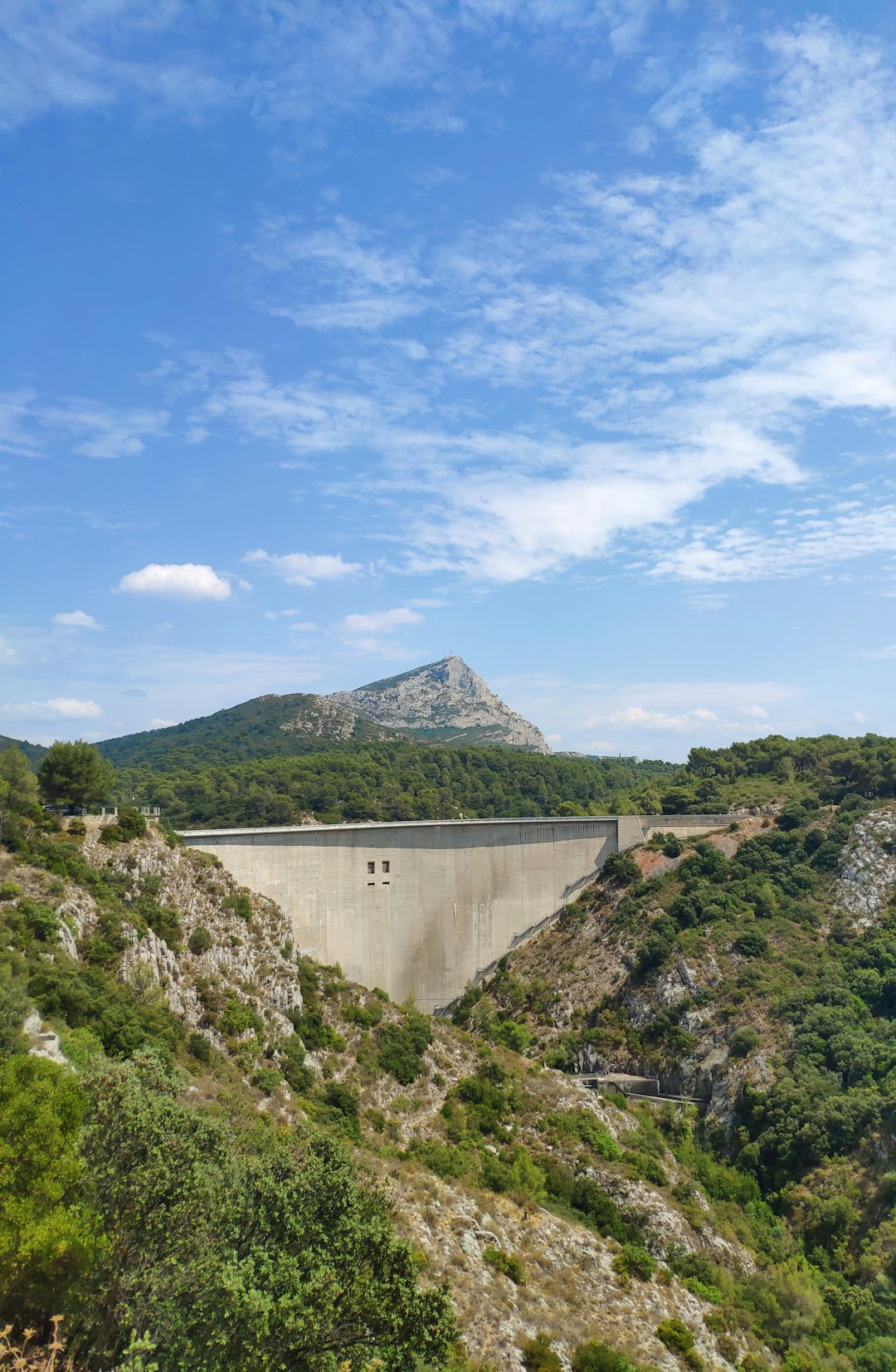 Reservoir photo spot Chemin de la Risante Rocher des Doms