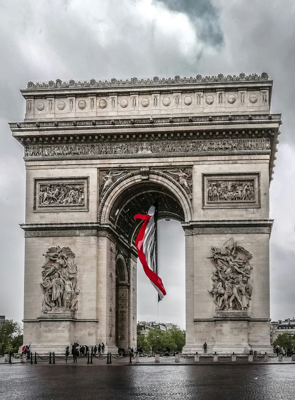 Arch de Triuphe France during daytime
