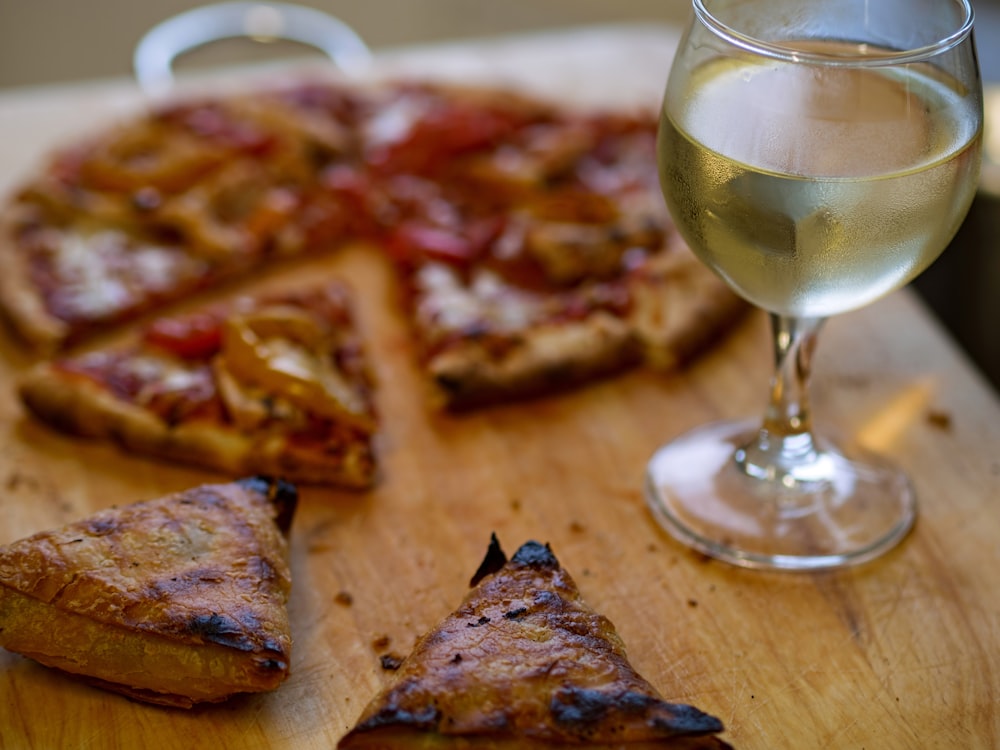 clear wine glass close-up photography