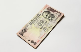 50 Indian rupee banknote