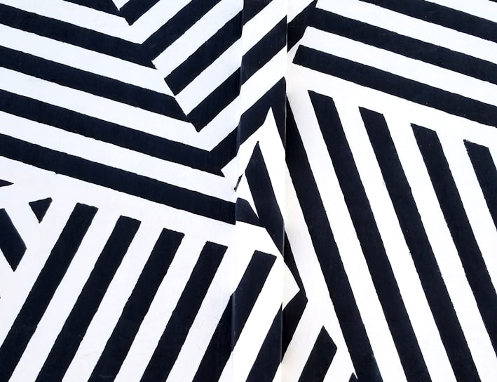 black and white stripe wallpaper