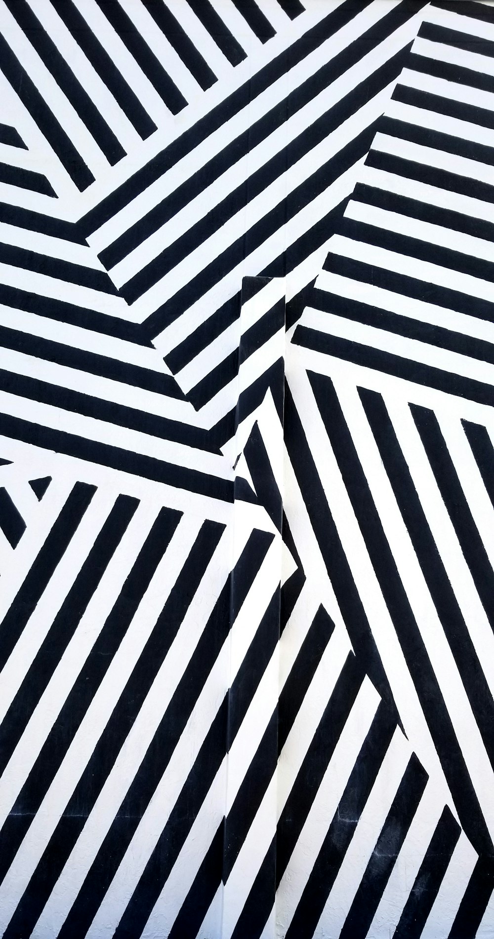 Black And White Stripe Wallpaper Photo Free Rug Image On Unsplash