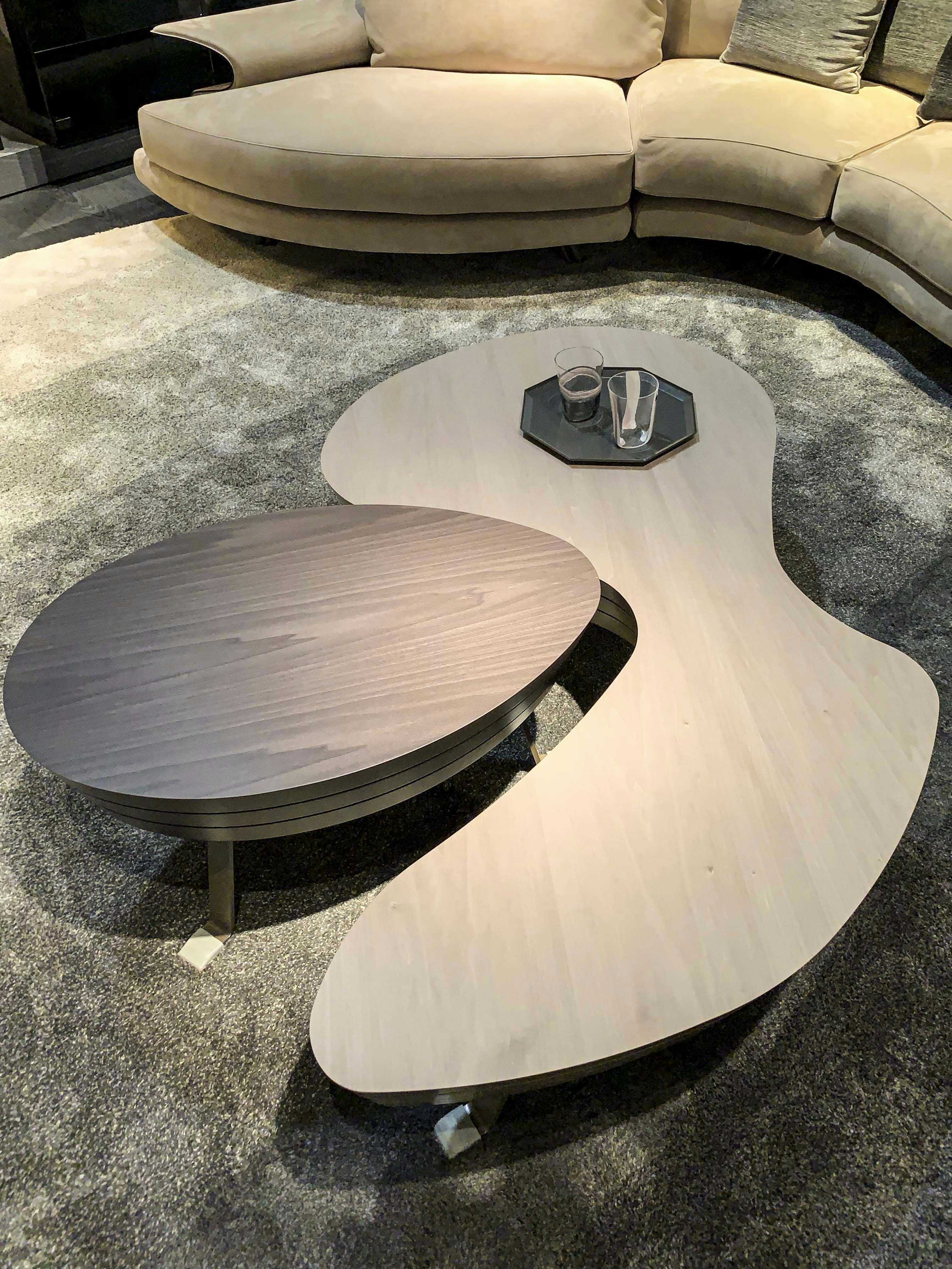 Stylish Curved Furniture Layout Ideas for Modern Living Rooms