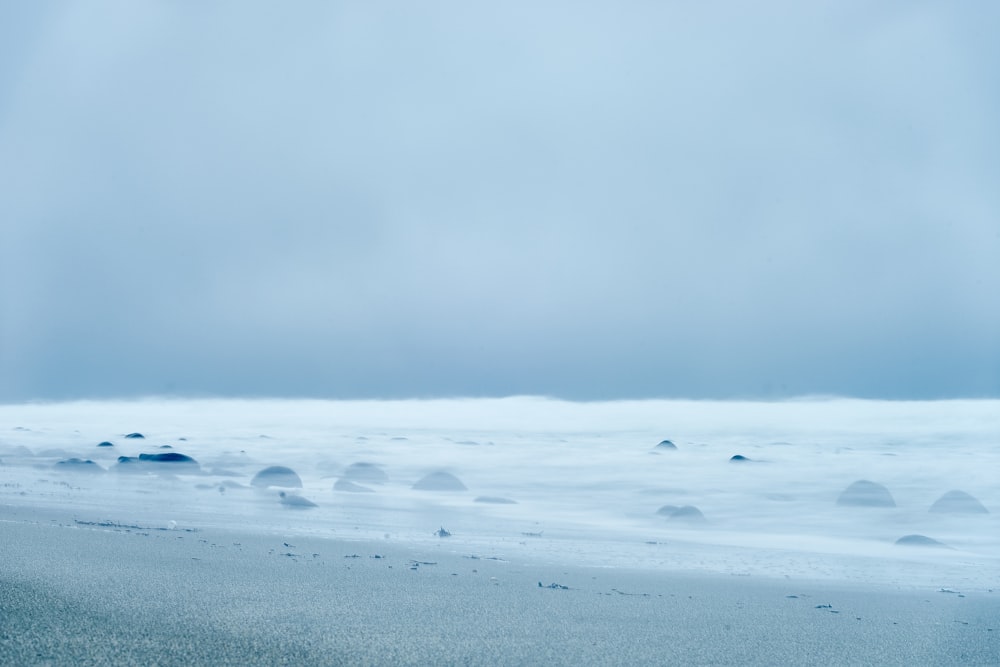 sea under cloudy sky