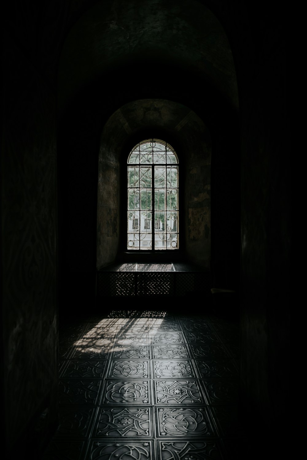 brown framed and clear glass pane window