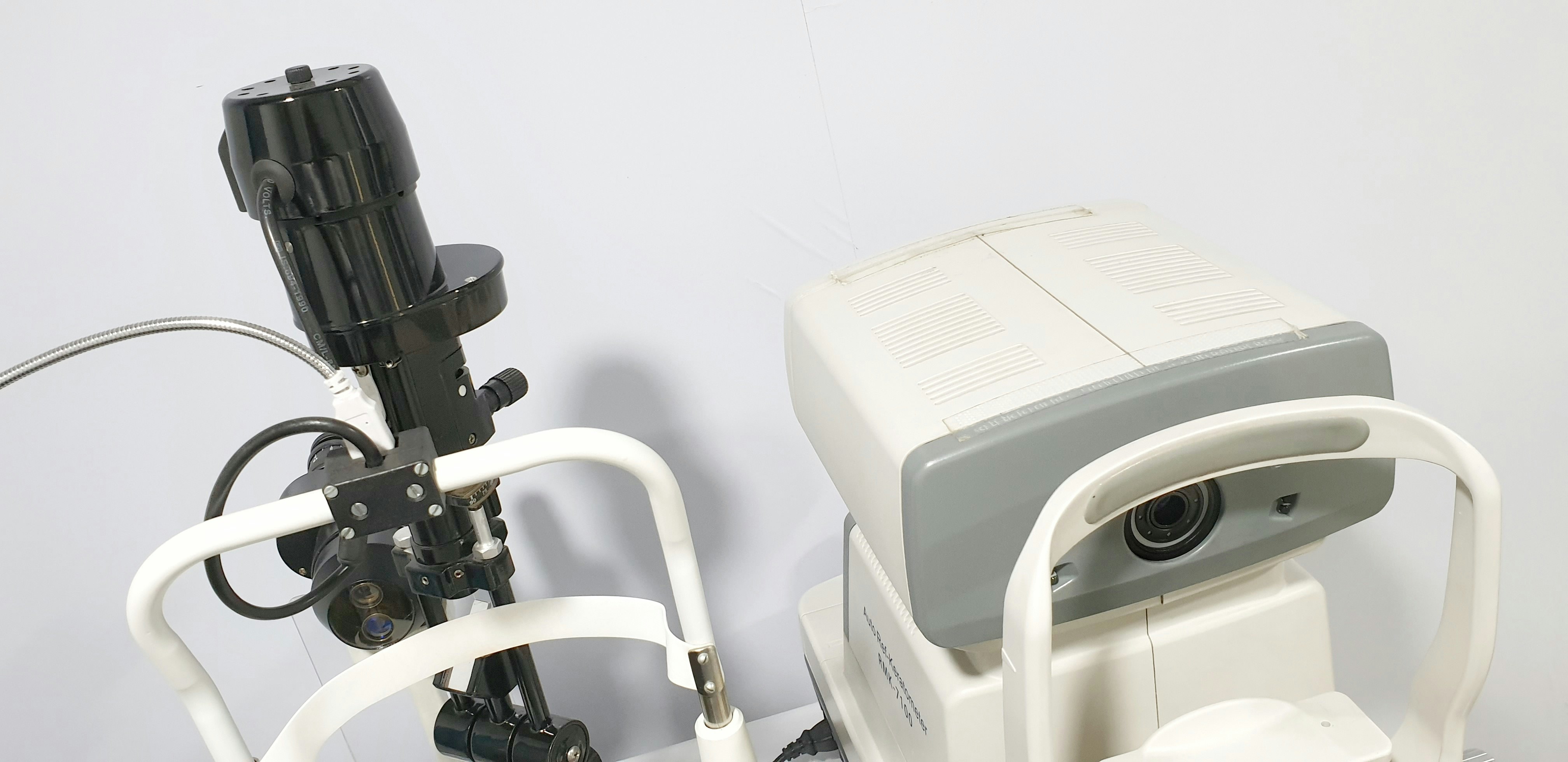 Eye diagnostic machine