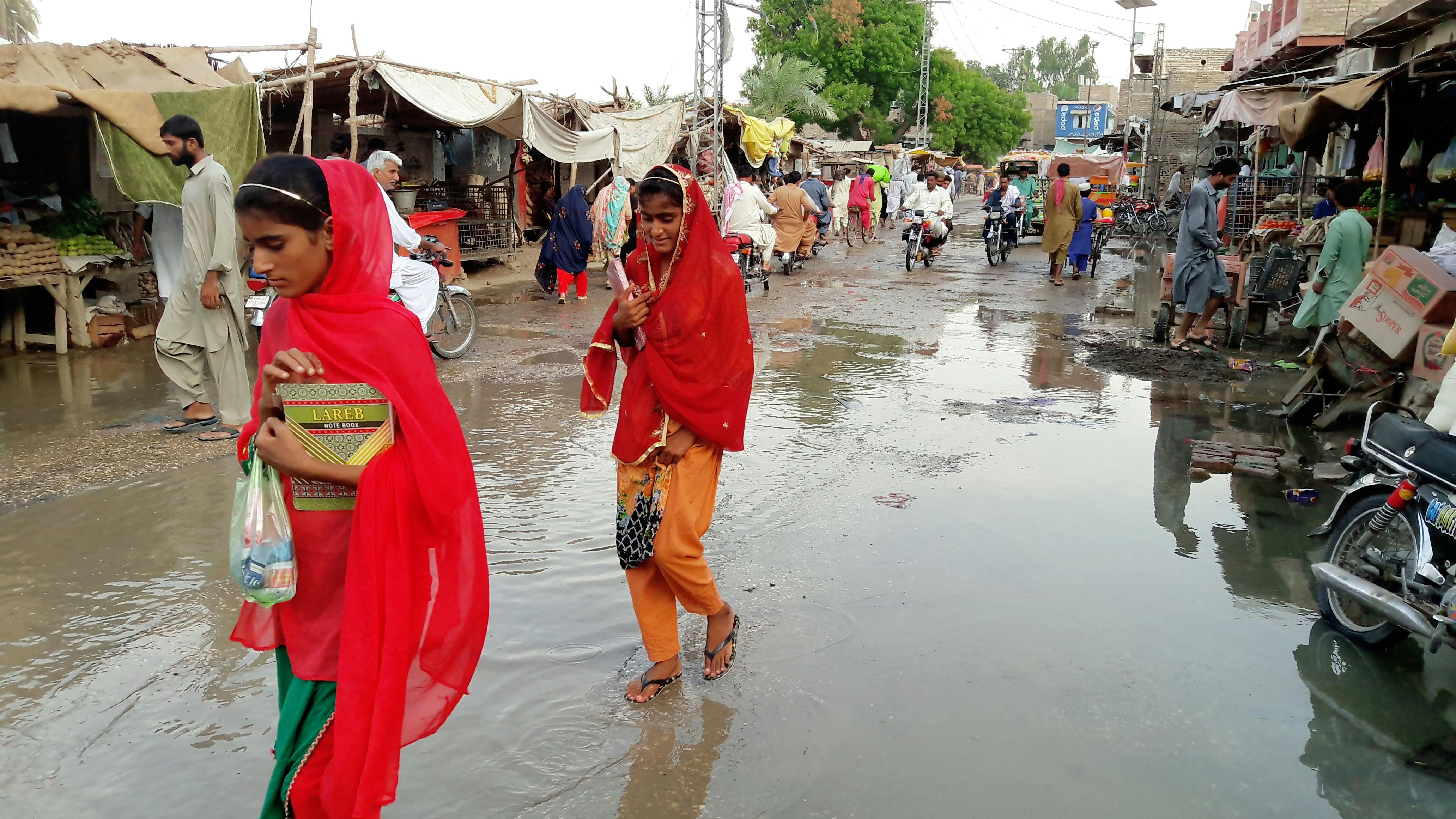 Experts share report on floods and drought in Pakistan, call for data: 'Women and girls [impacted] first and hardest'