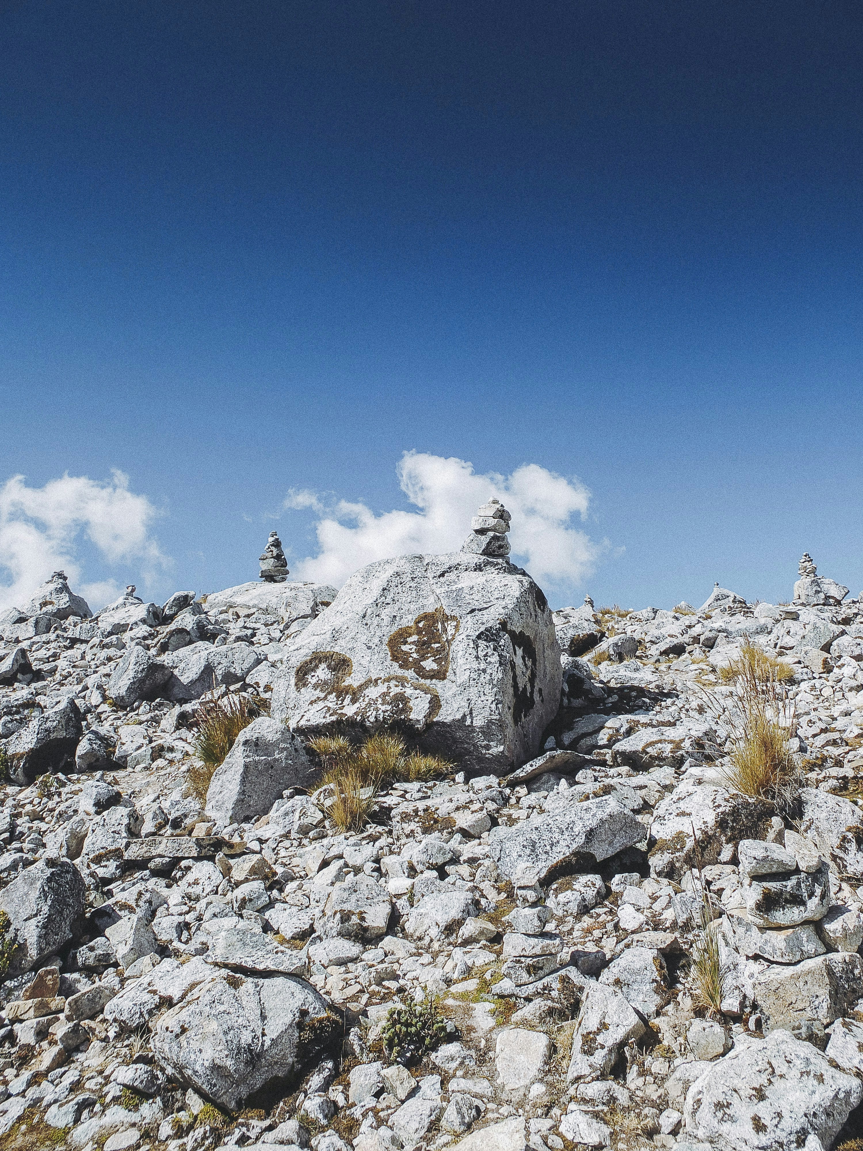 Gray rocks photo – Free Mountains Image on Unsplash