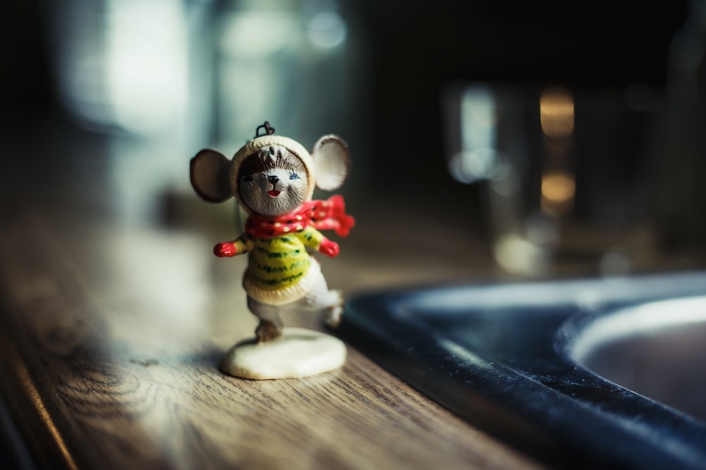 mouse figurine