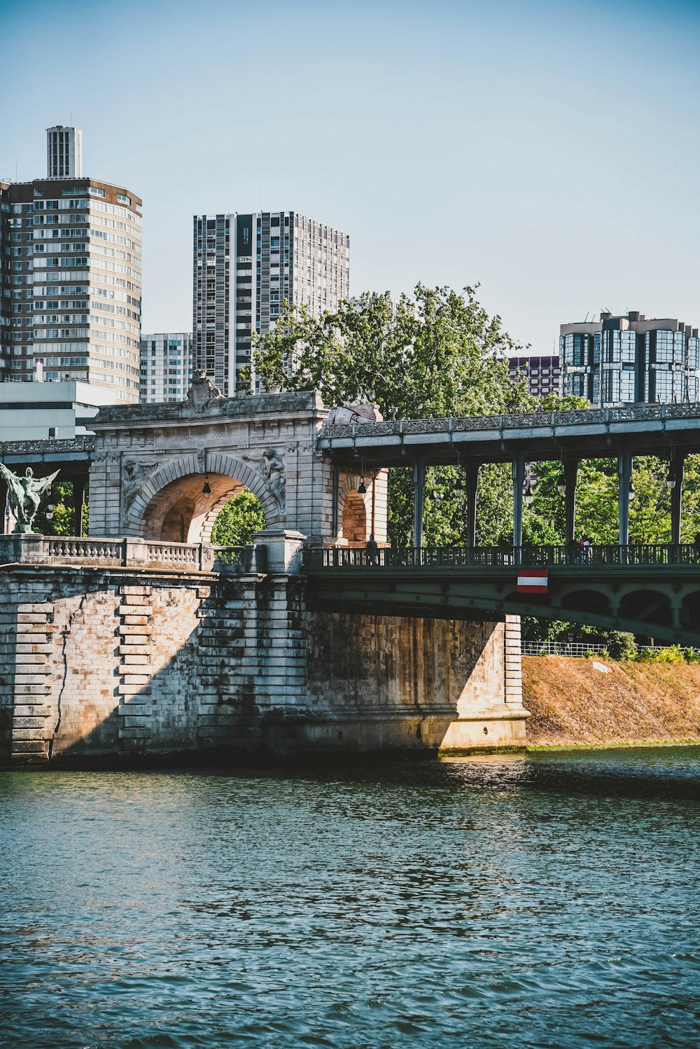 gray concrete bridge