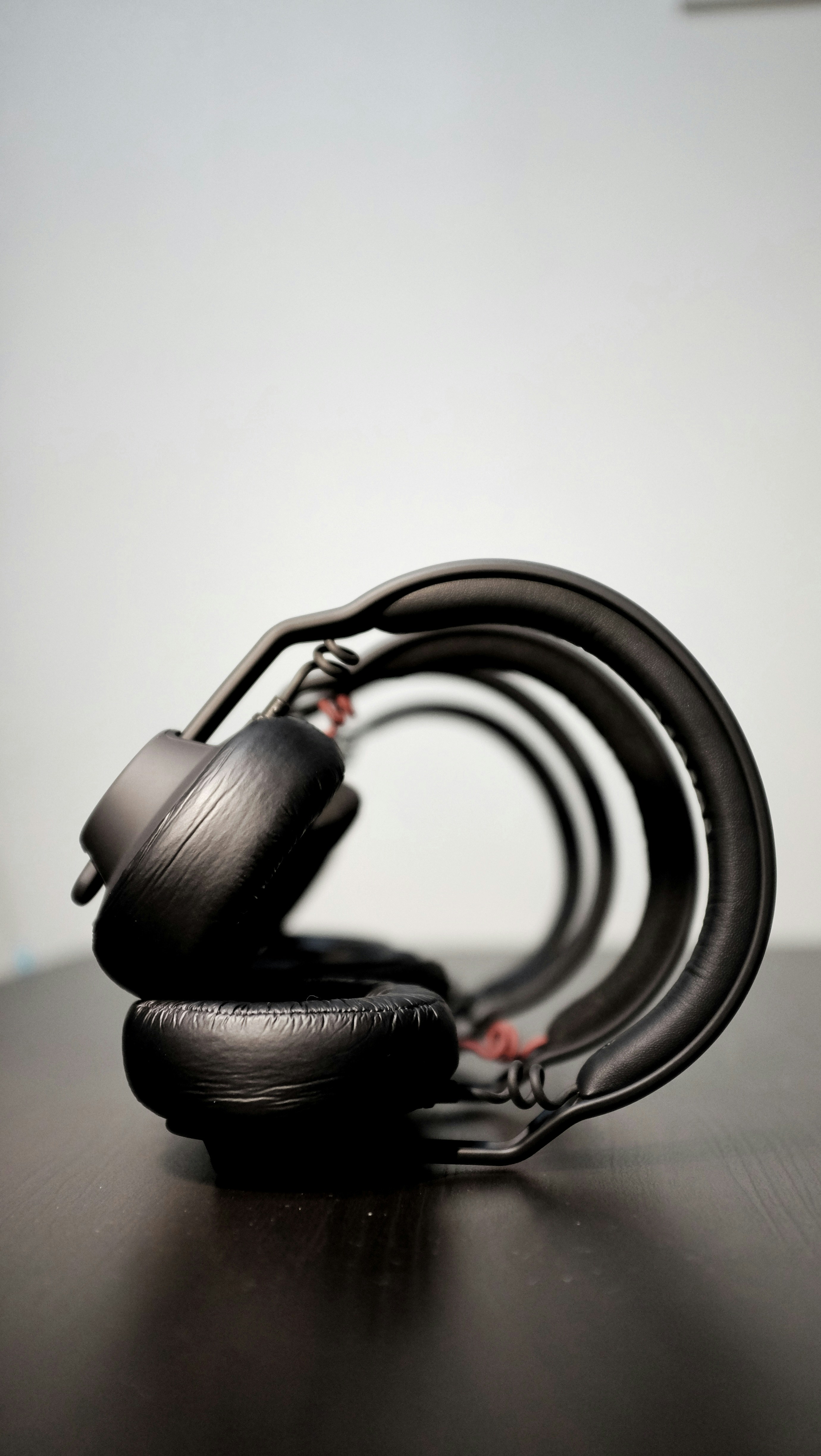 how to pair dewalt bluetooth headphones