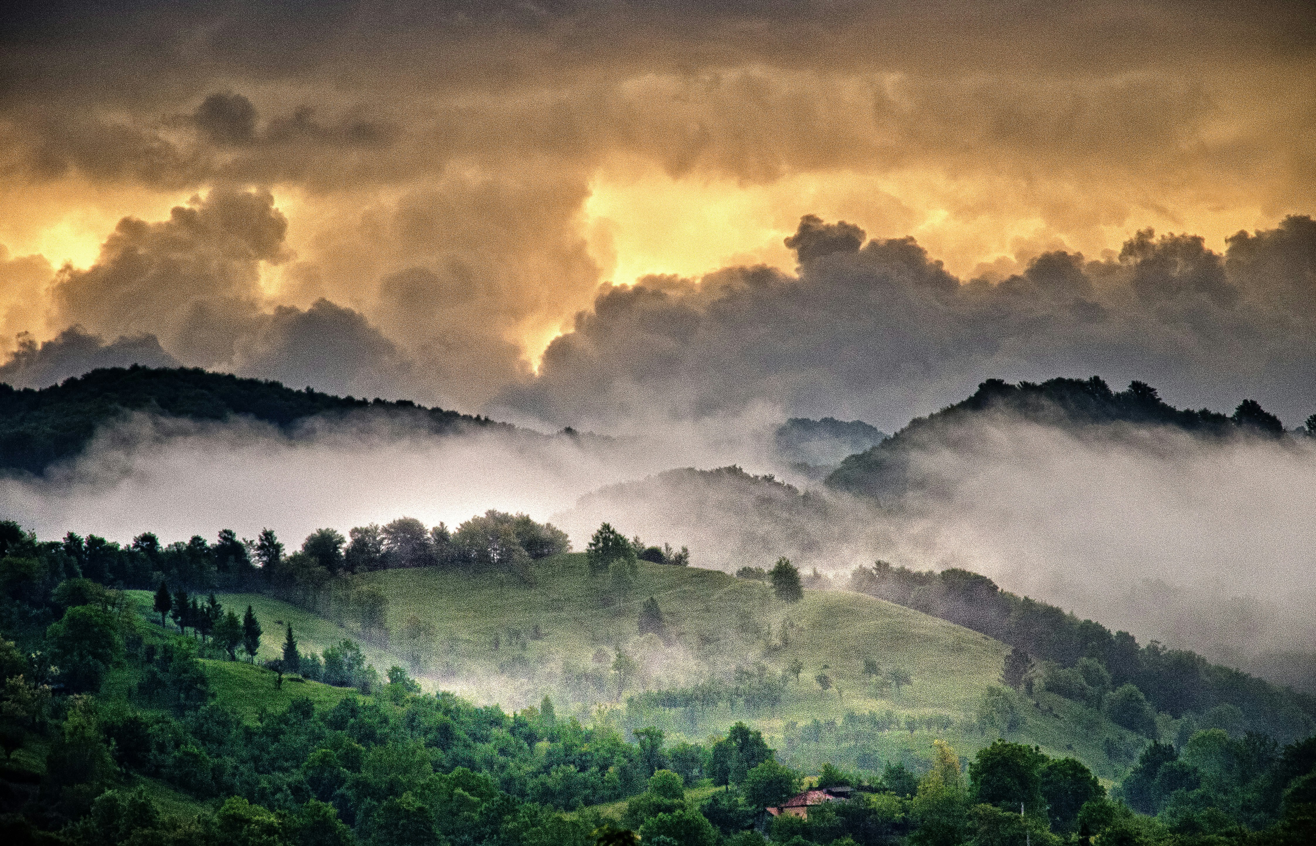 mountain sea of clouds