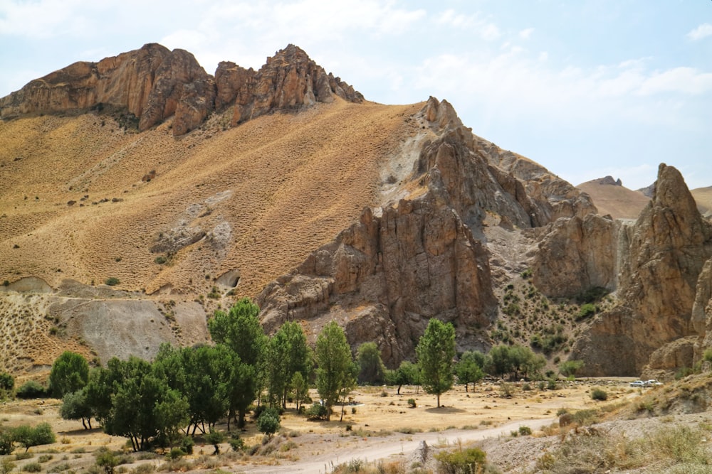 brown mountains