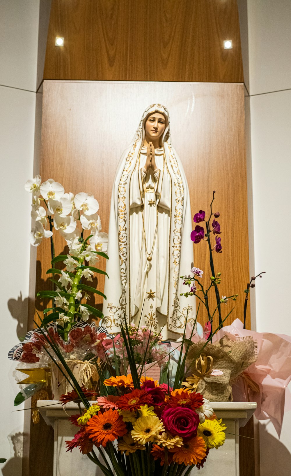 Mama Mary figurine