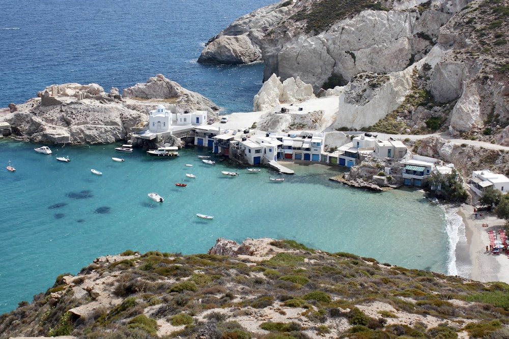 spiaggia durante il giorno