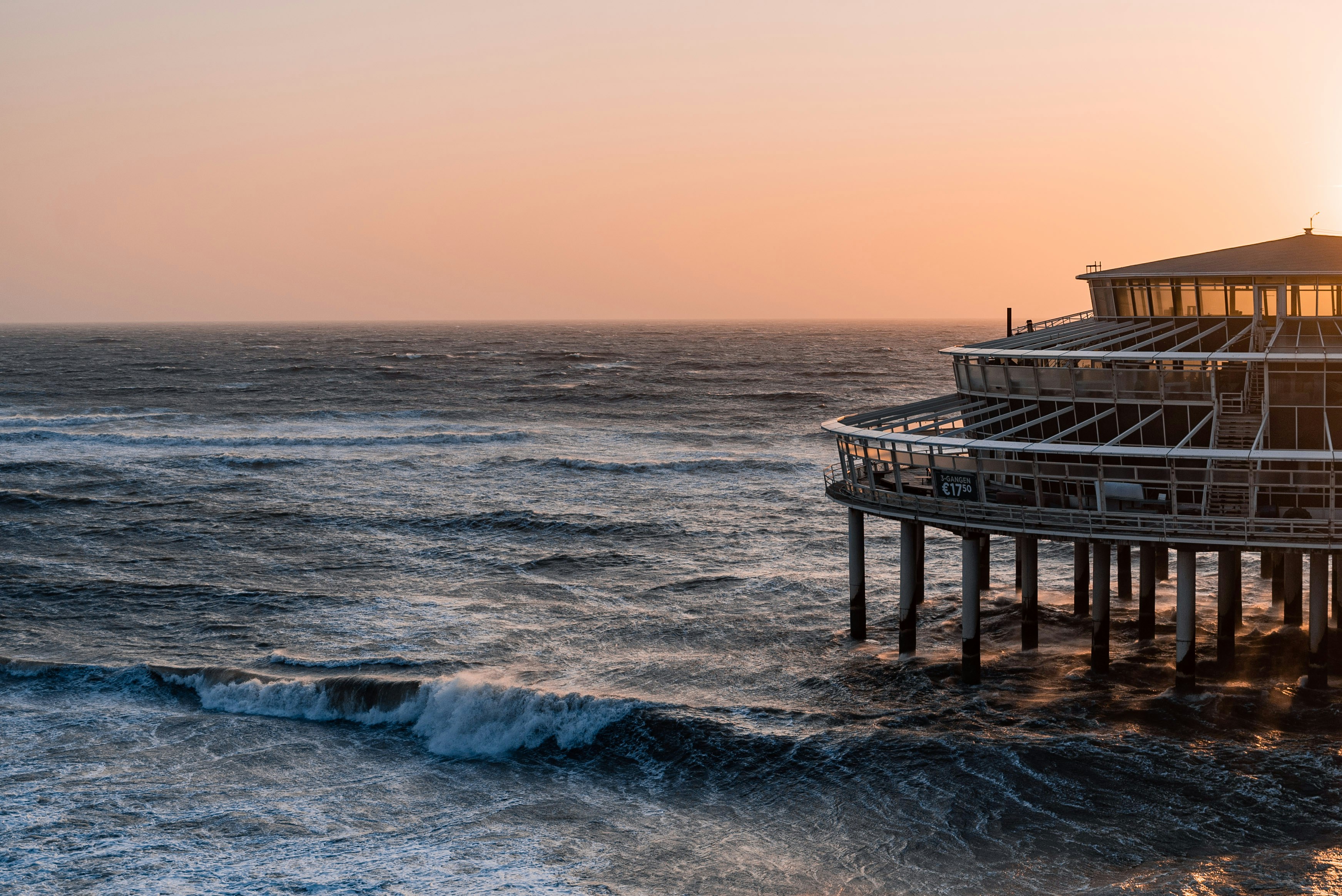 Photo by michaelfousert