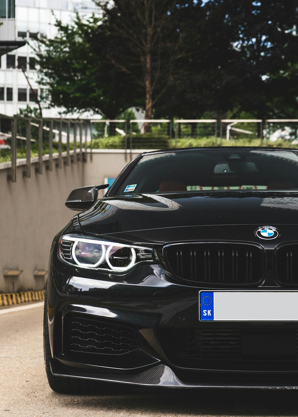 vehículo BMW negro
