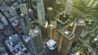 A cityscape dotted with several vertipads managed simultaneously by Vertihub’s automated systems.