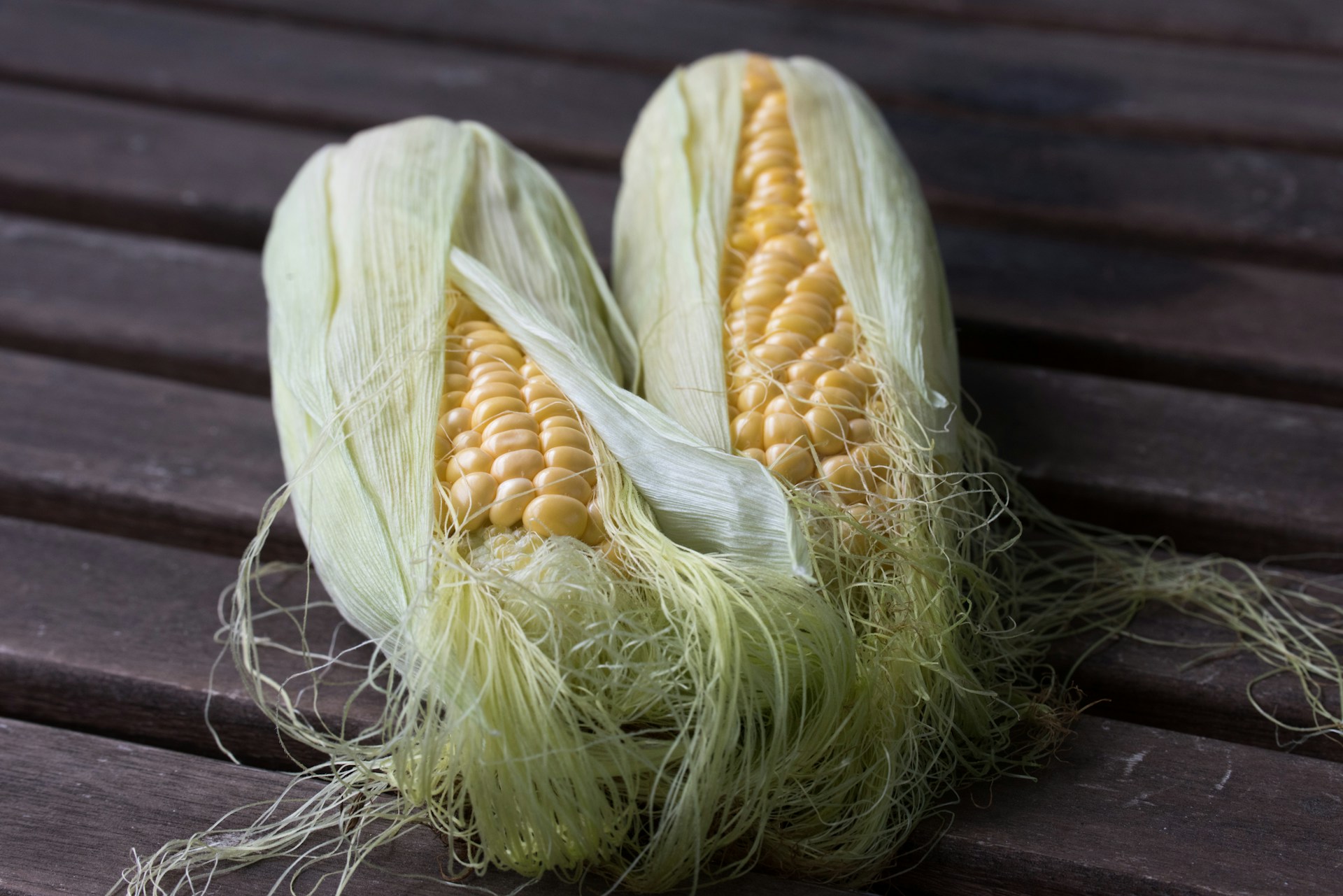 Advice: shucking sweet corn