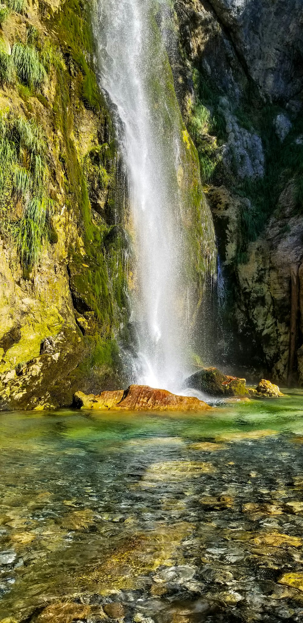 waterfalls during daytime