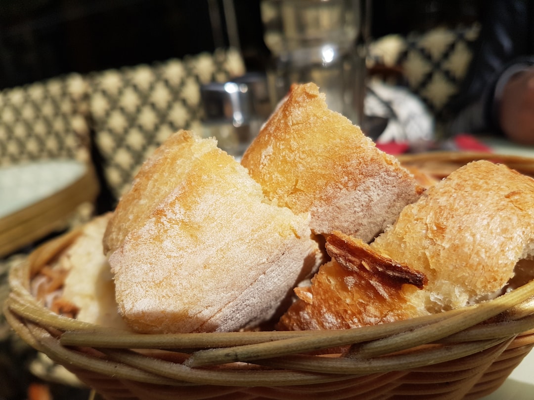 sliced bread in basket