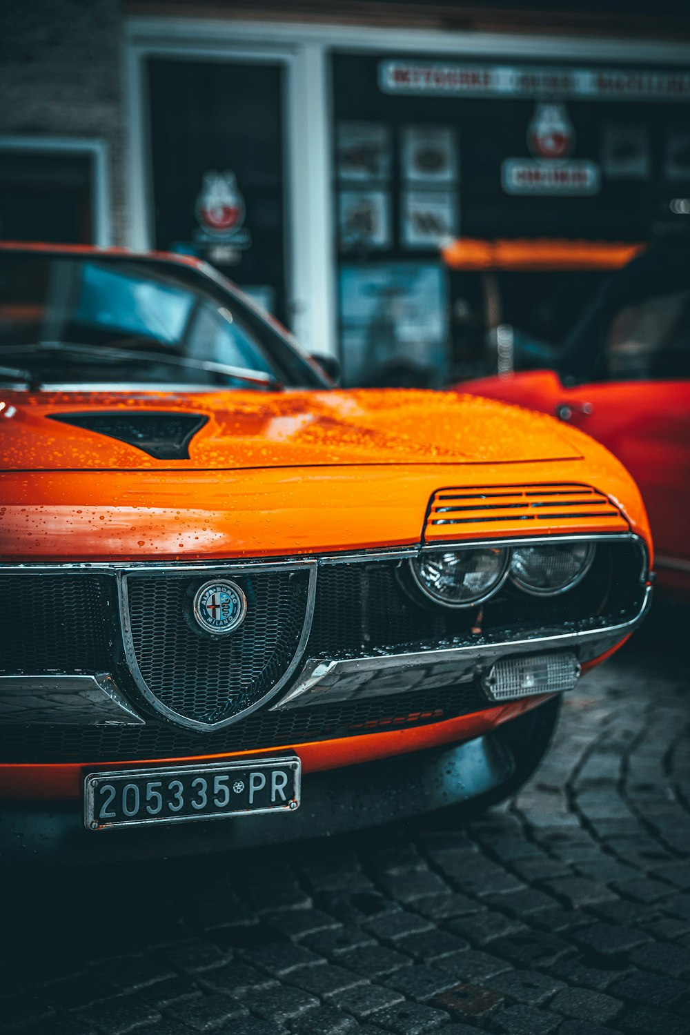 voiture orange