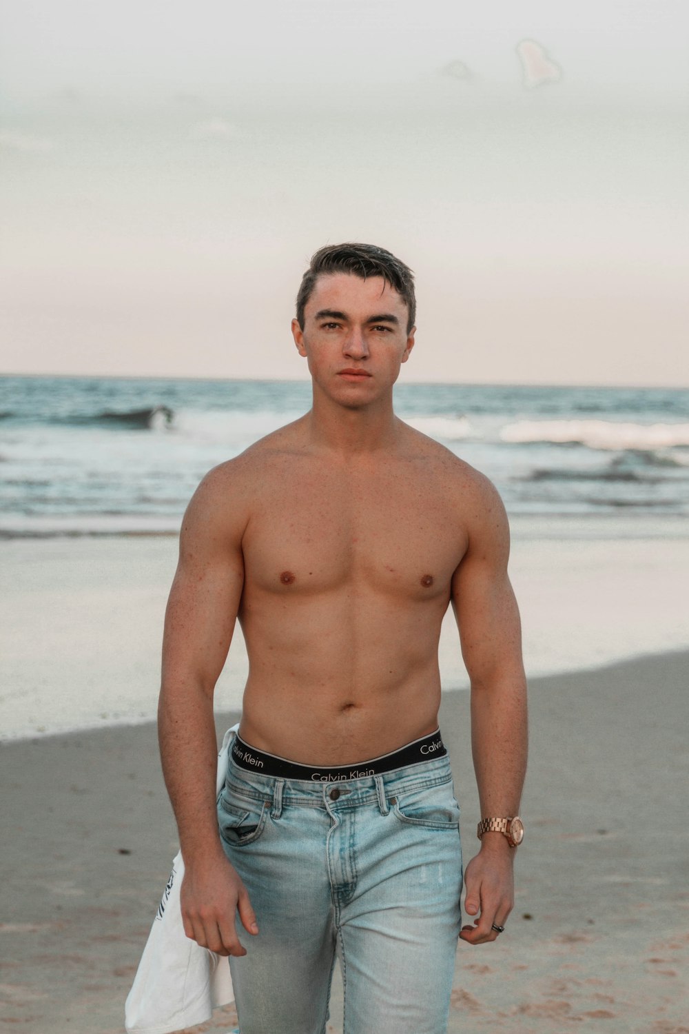 Más de 30,000 fotos de hombres sin camisa | Descargar imágenes gratis en  Unsplash