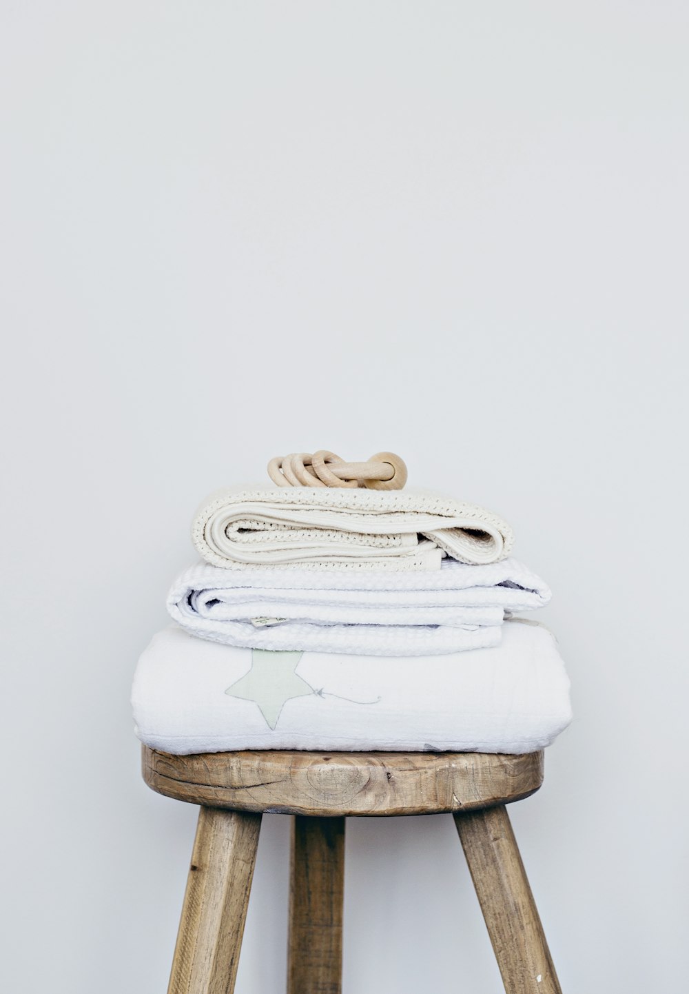 towels on stool