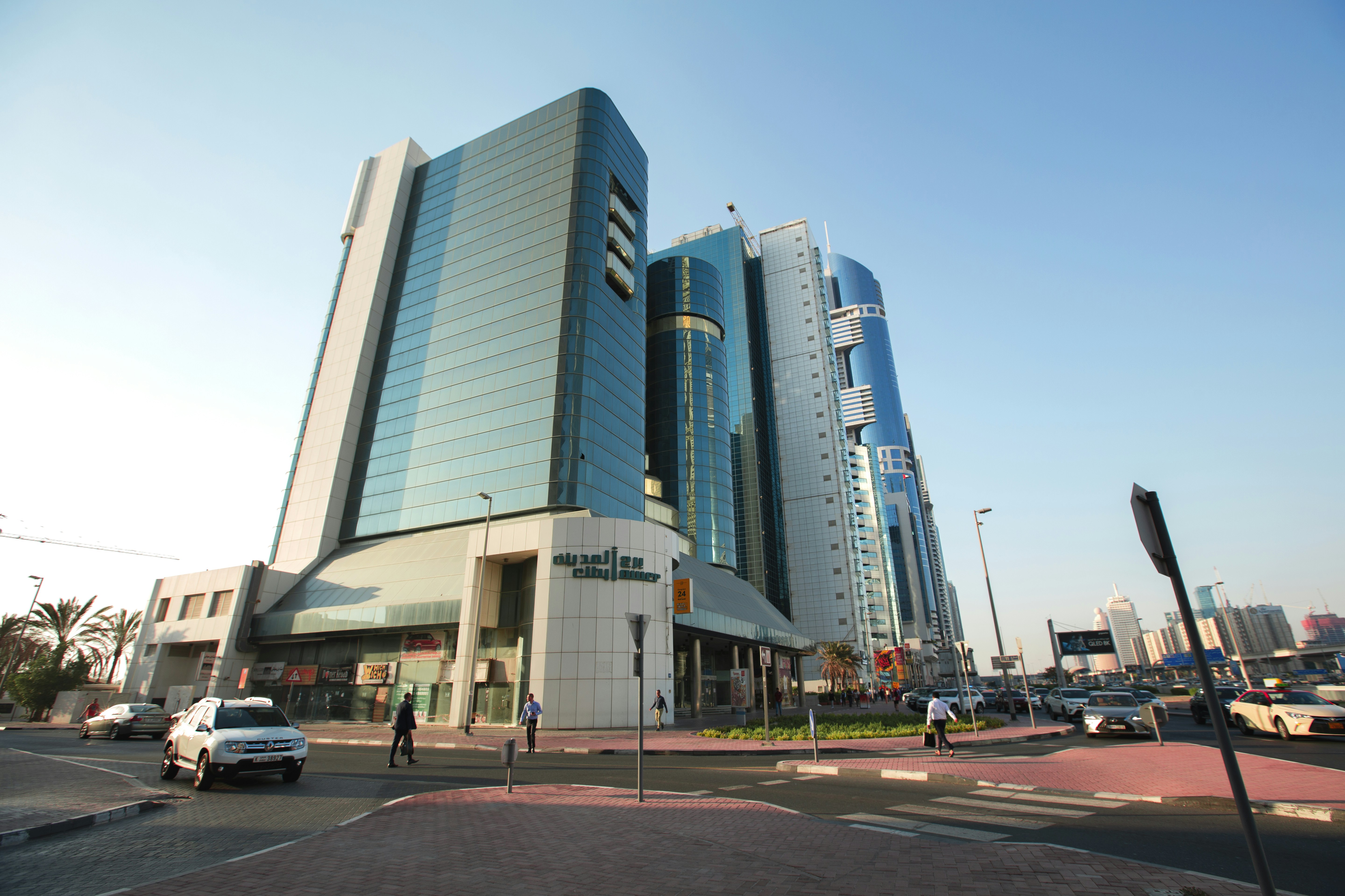 Photo by mackymendenilla