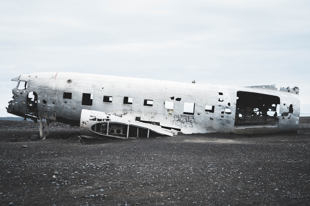 wrecked airliner