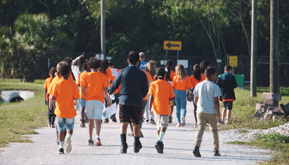 people running during daytime