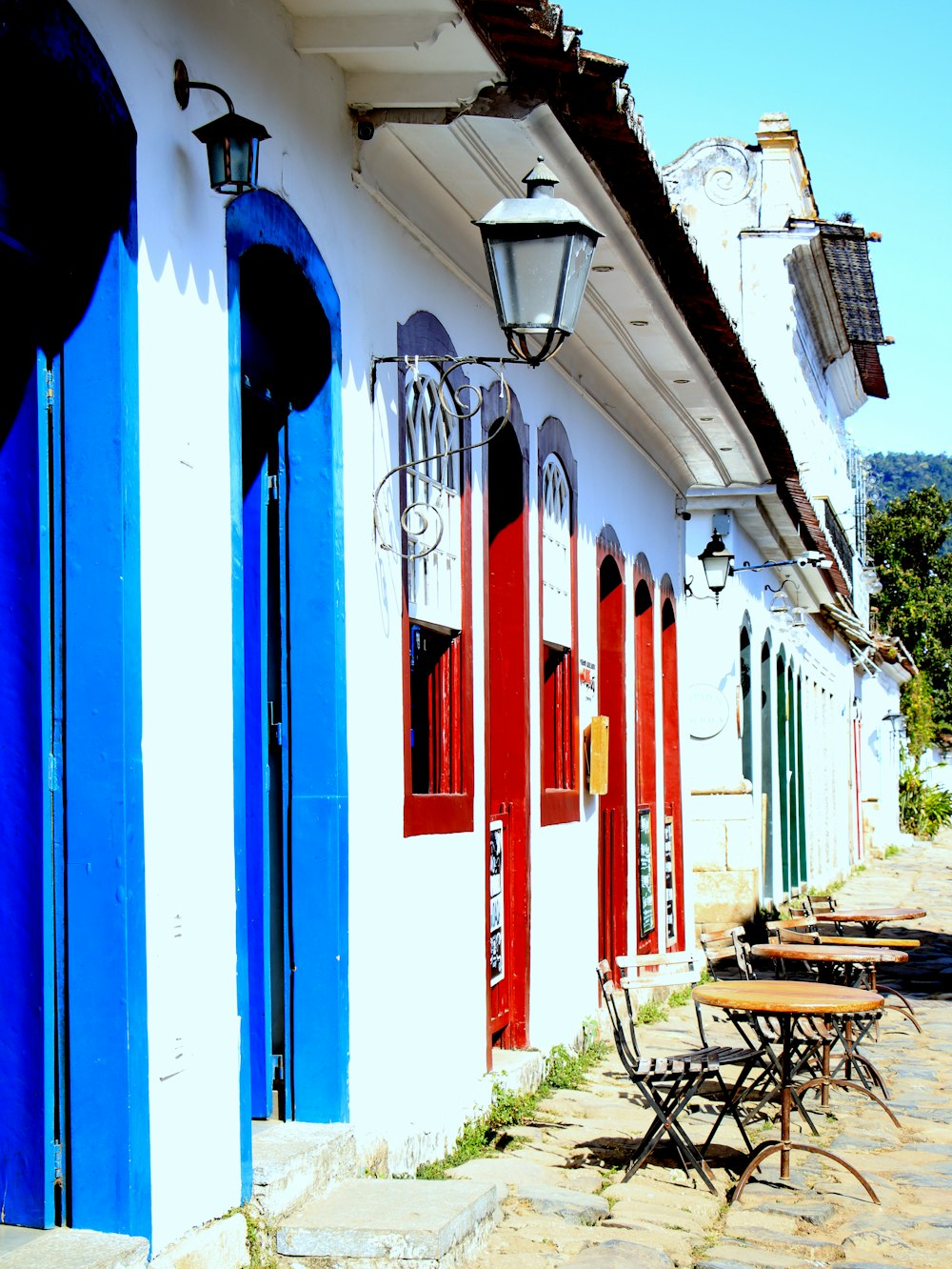 white and multicolored concrete house