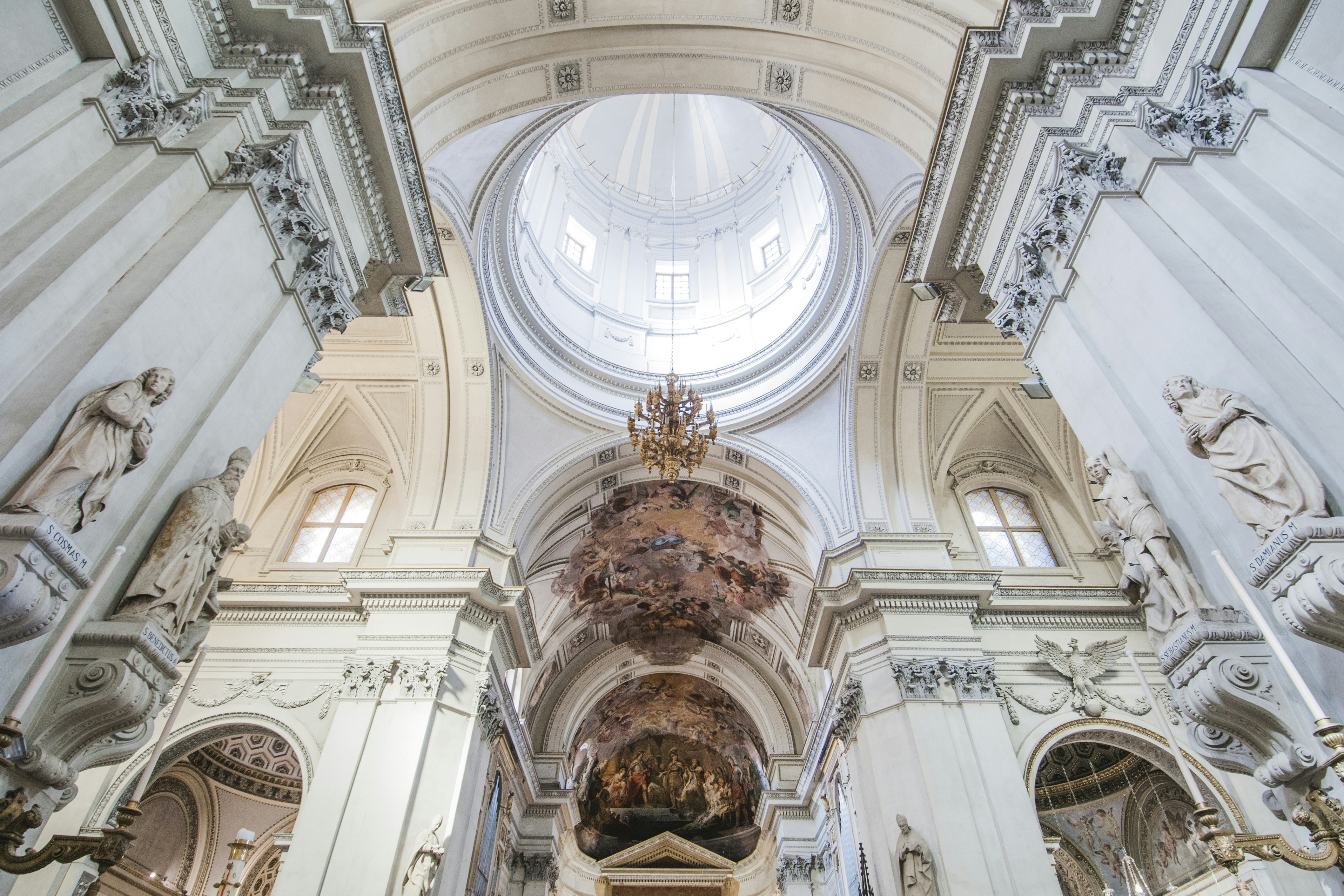 Photo by yuli_superson