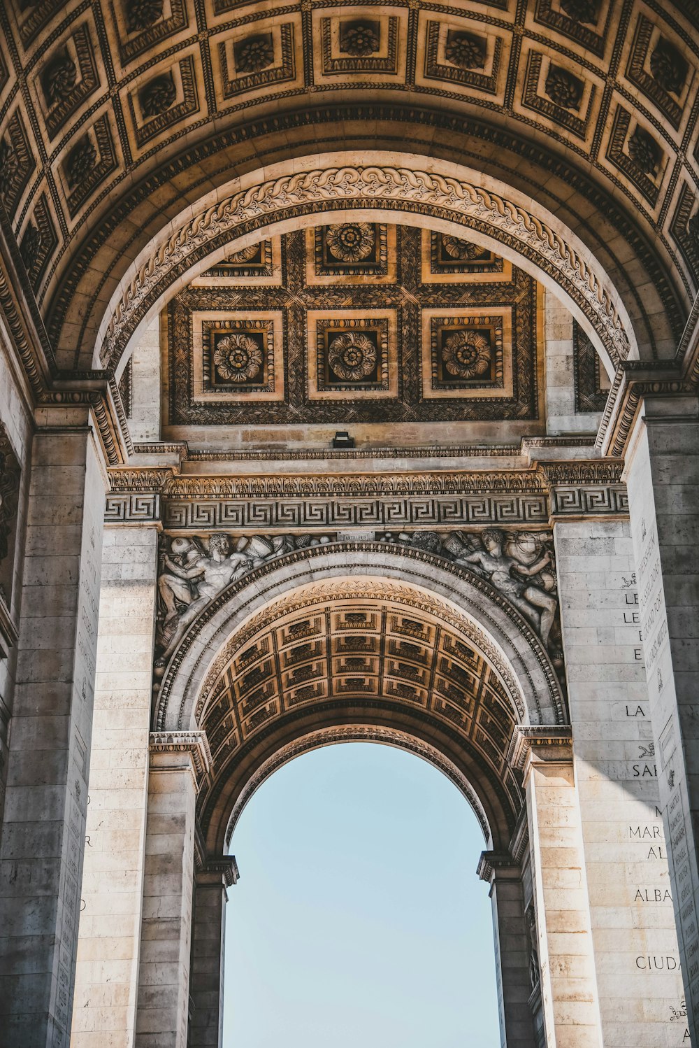 white concrete arch pillar