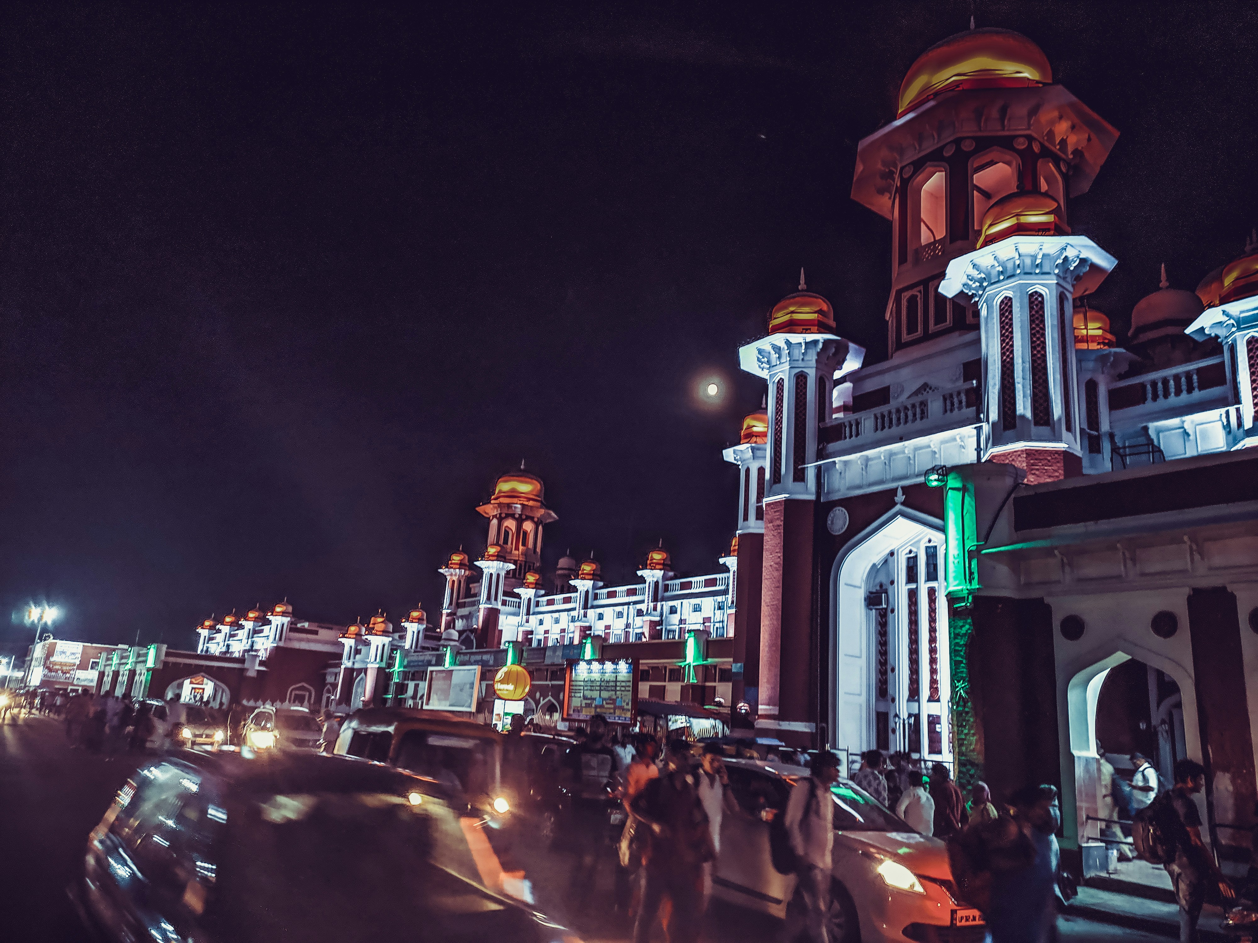 Photo by em_ankitt14