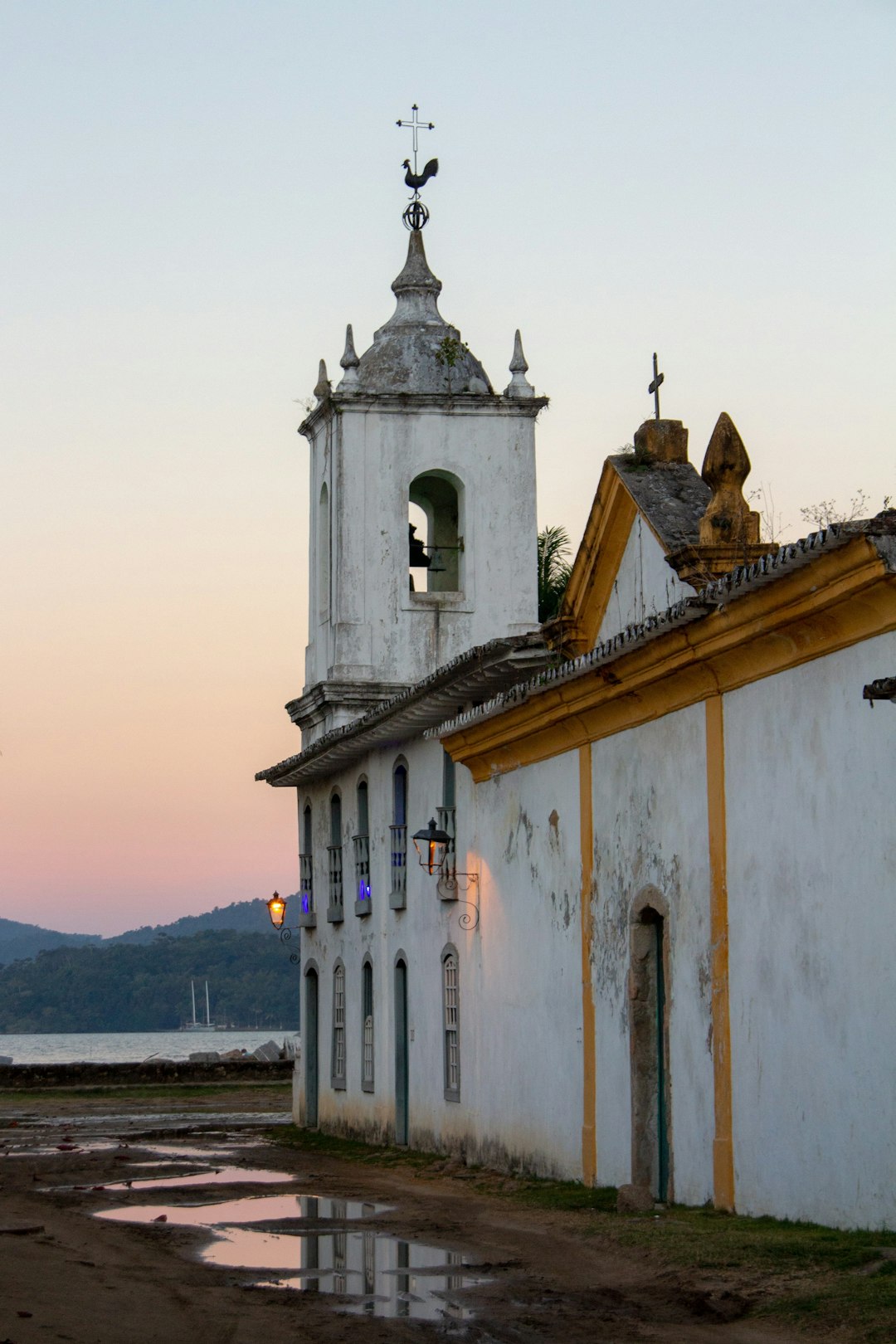 travelers stories about Church in Paraty, Brasil