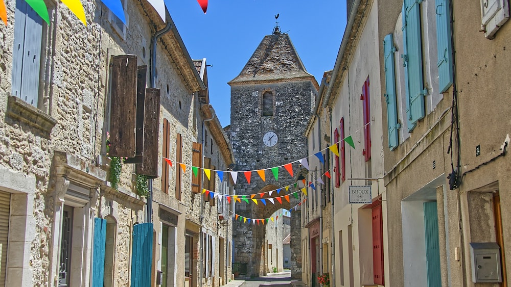 Foto do arco da catedral cinza e marrom