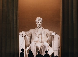 Abraham Lincoln statue